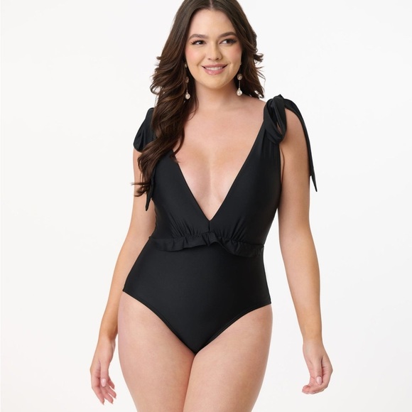 New Unique Vintage Black Plunge One Piece Swimsuit size 20/3x - Picture 1 of 9